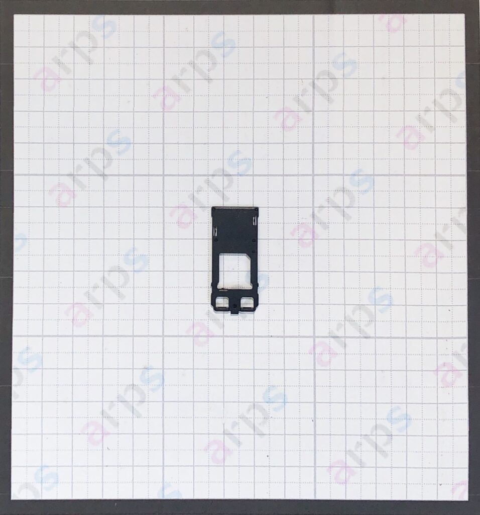 Xperia XPerformanc SIM/SDトレー
